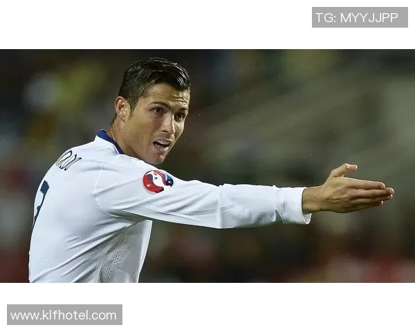 全球顶级足球明星精彩瞬间的高清照片分享与欣赏